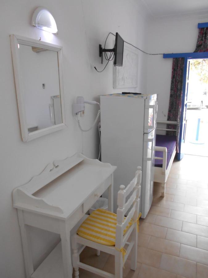 The Three Anchors Rooms Emporio  Экстерьер фото