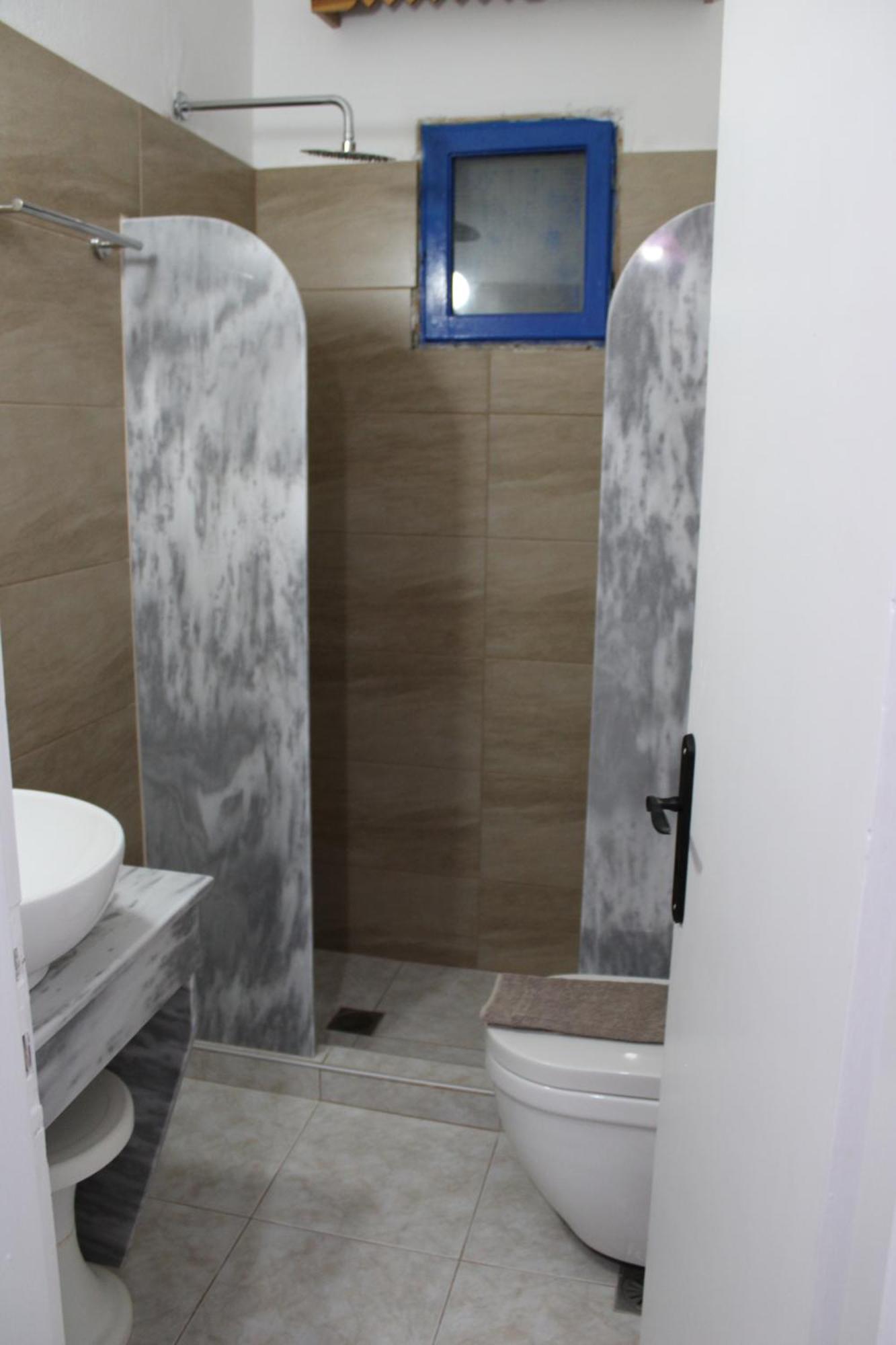 The Three Anchors Rooms Emporio  Экстерьер фото