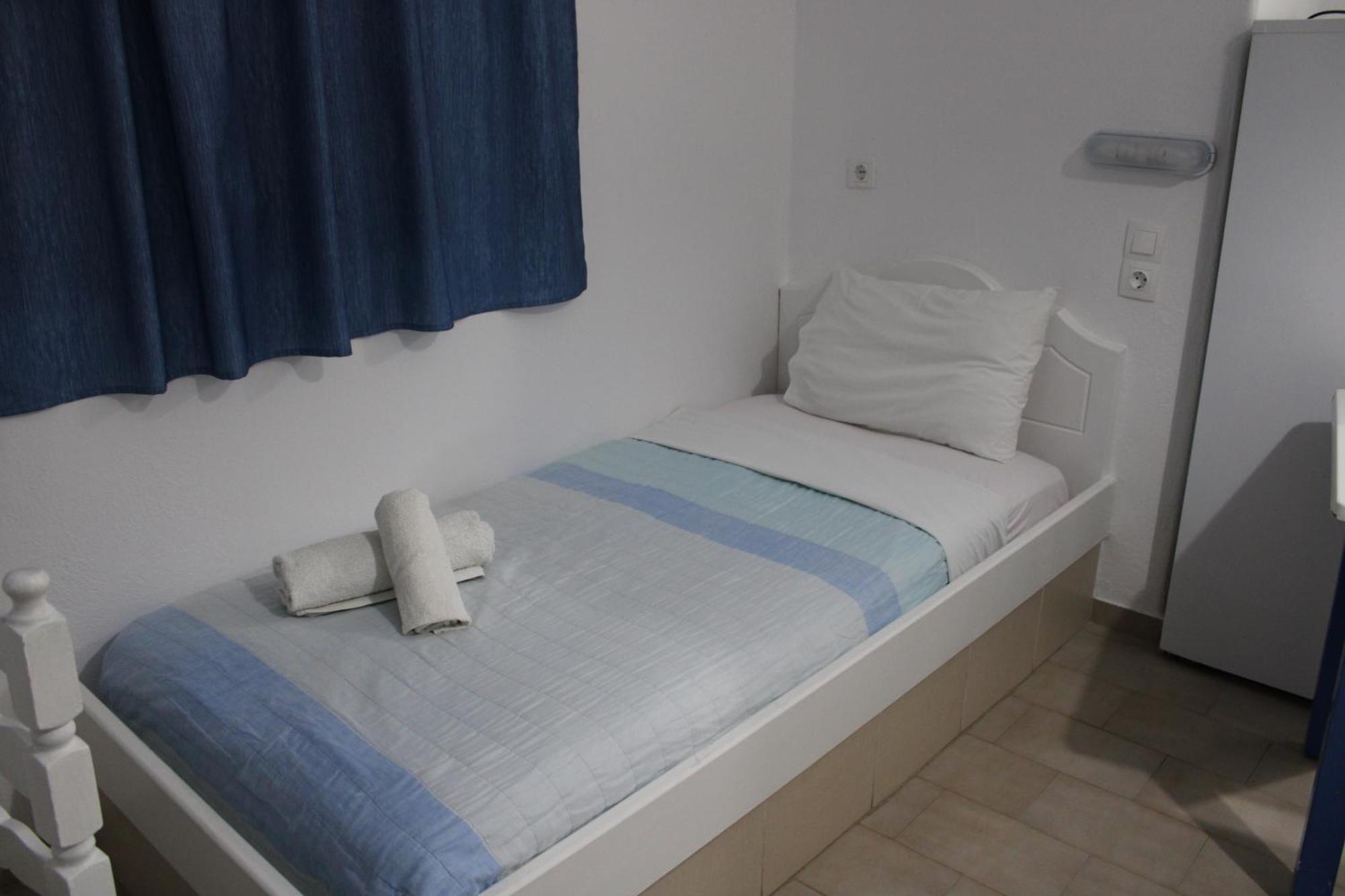 The Three Anchors Rooms Emporio  Экстерьер фото